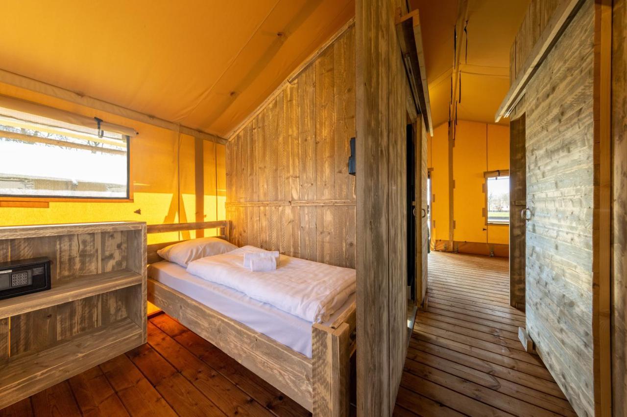 Glamping Lauwersmeer Vierhuizen Phòng bức ảnh